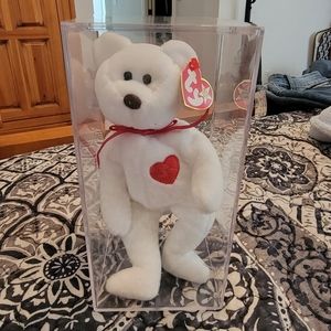 Ty Beanie Valentino. Rare multiple errors.